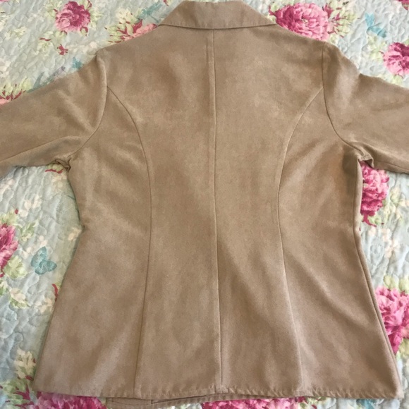 Woman jacket - Picture 6 of 6